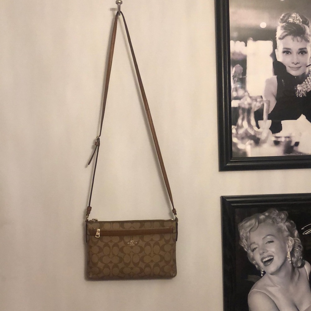 Coach crossbody - authentic